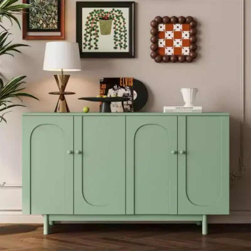 Elegante e Funzionale Mobile Contenitore Intagliato a 4 Ante con Gambe in Pino, Maniglie in Legno Massello e MDF, per Soggiorno, Camera da Letto e Cucina