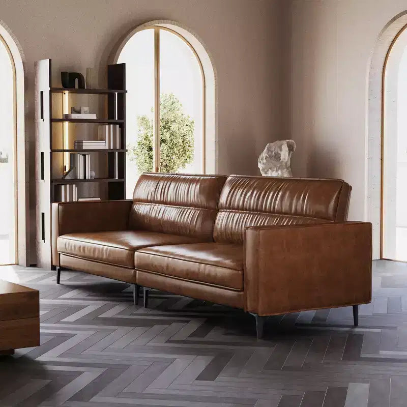 Divano moderno di lusso in pelle oliata marrone da 220 cm, divano vintage di alta gamma con struttura robusta e sensazione accogliente.