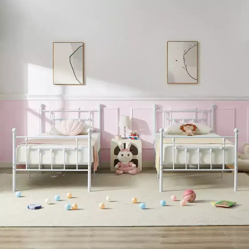 Struttura Letto a Piattaforma Matrimoniale/Doppia/Queen Size in Metallo con Testiera e Pediera, Telaio Letto Industriale, Nessuna Rete a Molle Necessaria, Spazio di Archiviazione